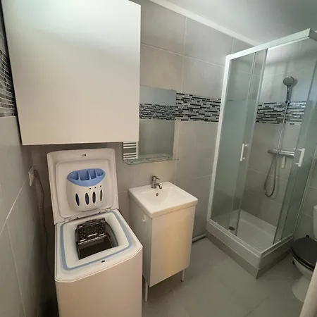 Avec Place De Parking - Proche Commerce Et 公寓